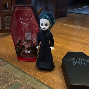 Living Dead Dolls Legion